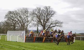 15:00 Taunton: Timeform preview and free Race Pass