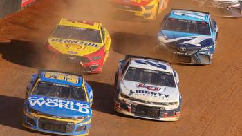 2022 Bristol NASCAR picks, Food City Dirt Race predictions, odds, lineup from legendary expert