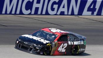 2022 NASCAR at Michigan race picks, odds, starting lineup, predictions from legendary Vegas racing expert