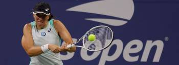 2023 Australian Open women's tennis odds, picks: Can Iga Swiatek win it all? Proven expert releases his best bets