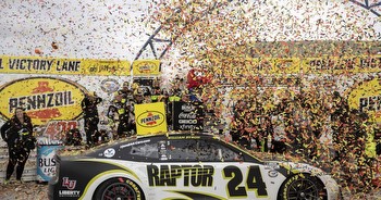 2023 NASCAR Las Vegas odds, picks and predictions for Sunday's Cup Series playoff race