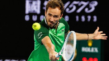 2024 Australian Open odds, props, men's final prediction: Sinner vs. Medvedev picks from tennis expert