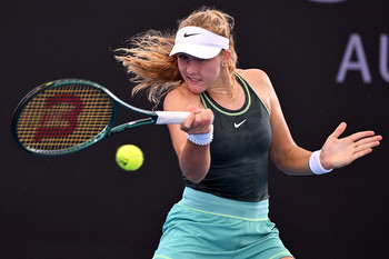 2024 Australian Open Women's Tip Sheet: Fliers, Fades and Picks to Win