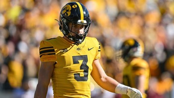 2024 Citrus Bowl: Predictions and odds for Iowa vs. Tennessee