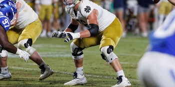 4 Notre Dame football players named to AP All-American teams