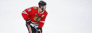 Flyers vs. Blackhawks Thursday NHL odds: Jonathan Toews officially playing final game with Chicago, longshot to score goal