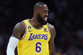A surprise LeBron ranking should raise alarm bells for the Lakers