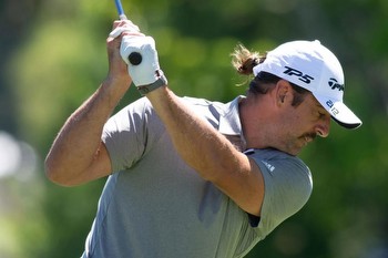 Aaron Rodgers’ man bun is on the line in golf bet with Charles Barkley