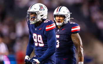 Arizona Wildcats enters CFP ranks; Washington, Oregon kept out of top four