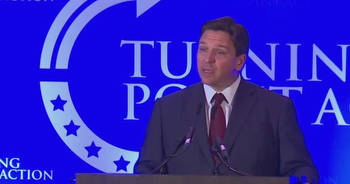 At Kansas rally, Gov. Desantis doubles down on sending migrants to Democratic led states