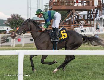 Austere Remains Unbeaten in Juvenile Fillies at Kentucky Downs