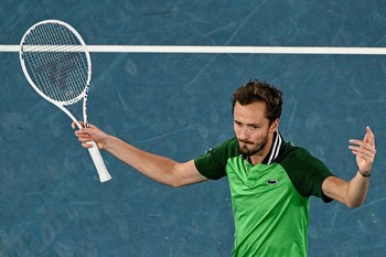 Australian Open Final: Jannik Sinner vs. Daniil Medvedev odds, picks, prediction