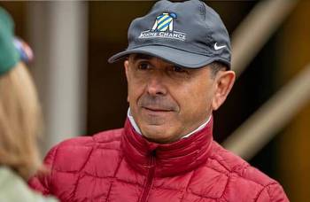 Barn Tour: Hot at Turfway, Lobo discusses 11 recent winners