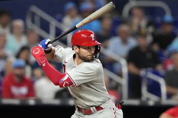 Bet on the Padres-Phillies game; get the best odds and bonuses