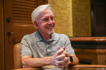 Billy Walters survives Anthony Spilotro shakedown in ‘Gambler’ book