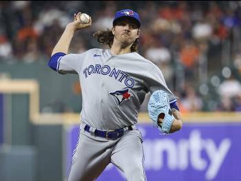 Blue Jays vs Astros Predictions, Picks, Odds: Defending Champs Make First Move