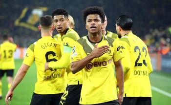Borussia Dortmund edge past Chelsea in last 16 first leg
