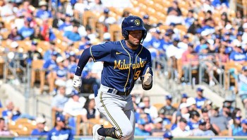 Brewers and top prospect Jackson Chourio agree to 8-year, $82M deal