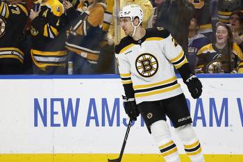 Bruins’ trade-deadline acquisition signs with Philadelphia Flyers