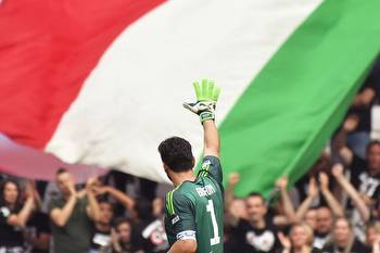 Buffon, Italy and Juventus legendary goalkeeper, retires