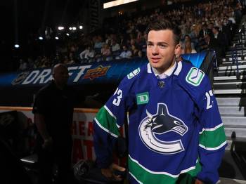 Canucks: How Hunter Brzustewicz became product of rich hockey factory