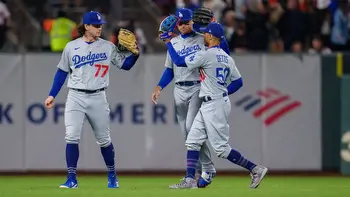 Cardinals-Dodgers: How to Watch, Stream & Bet Apple TV 'Friday Night Baseball'