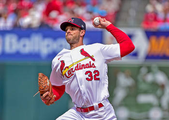 Cardinals vs Reds Odds, Picks, & Predictions Today