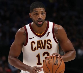 Cavaliers bring back center Tristan Thompson on a one-year deal