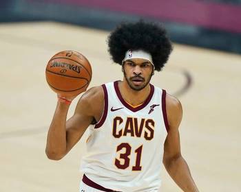 Cavaliers' Jarrett Allen upgraded to questionable against Lakers
