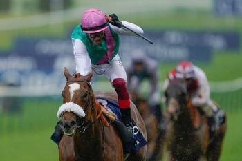 Chaldean powers through Newmarket mud to give Frankie Dettori fourth 2,000 Guineas in farewell year