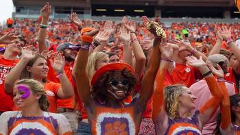 Clemson vs. South Carolina updates: Live NCAA Football game scores, results for Saturday