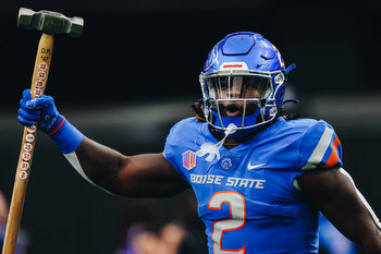 College football betting trends for bowls: Take Boise State over UCLA