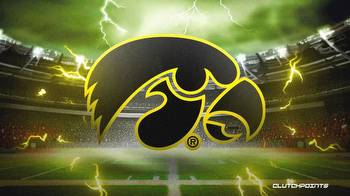 College Football Odds: Iowa over/under win total prediction