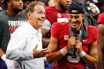 College Football Playoff odds: Alabama narrow favorite over Georgia to win title; Cincinnati large underdog