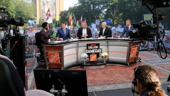 'College GameDay' predictions: Here's who picked Longhorns, Sooners