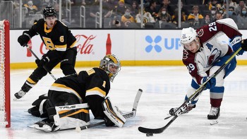 Colorado Avalanche at Boston Bruins odds, picks and predictions