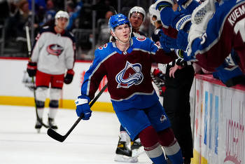 Colorado Avalanche vs Winnipeg Jets 2/25/22 NHL Picks, Predictions, Odds