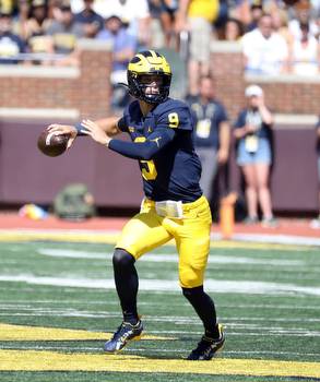 Connecticut Huskies vs Michigan Wolverines Prediction, 9/17/2022 College Football Picks, Best Bets & Odds