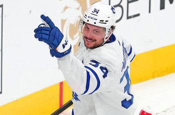 Coyotes vs Maple Leafs Picks, Predictions & Odds Tonight