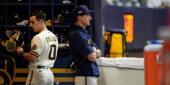 Craig Counsell declines to discuss future with Brewers