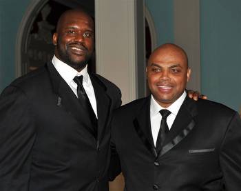 "Crypto Guy" Shaquille O'Neal Runs Away from Charles Barkley's $450 Million Lakers Bet