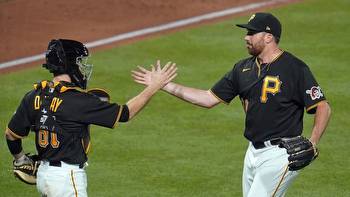 Cubs vs. Pirates prediction, betting odds for MLB on Sunday