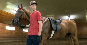 Delafield teen becomes horse show champion, fighting bias