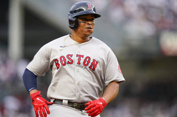 Devers, Red Sox agree to 11-year, $331 million contract