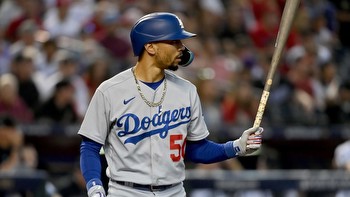 Dodgers go big step further, commit to Mookie Betts position change