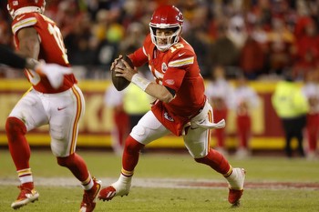 Dolphins vs. Chiefs prediction: NFL Wild Card odds, picks, best bets