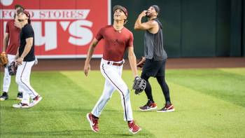 Druw Jones takes BP with D-backs, flashes glove to avoid losing dinner bet