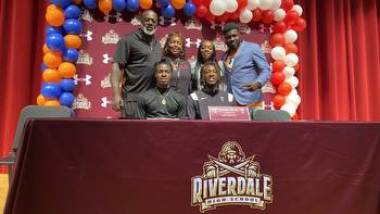 Early Football Signing Day 2022: SWFL players sign National Letters of Intent