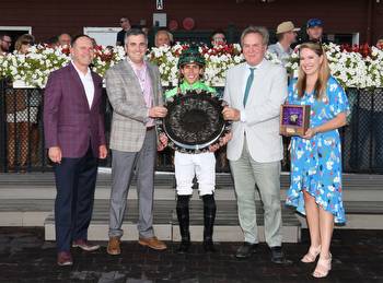 Emaraaty Scores Grade With Wire in Bernard Baruch