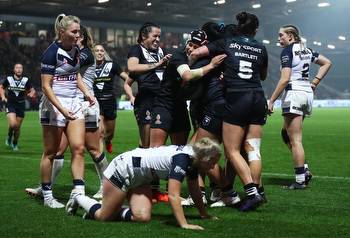 England 6 New Zealand 20: Brave hosts miss out on home World Cup final